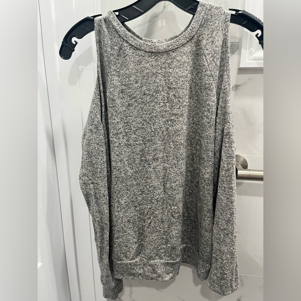 AQUA Cold Shoulder Long Sleeve Top
